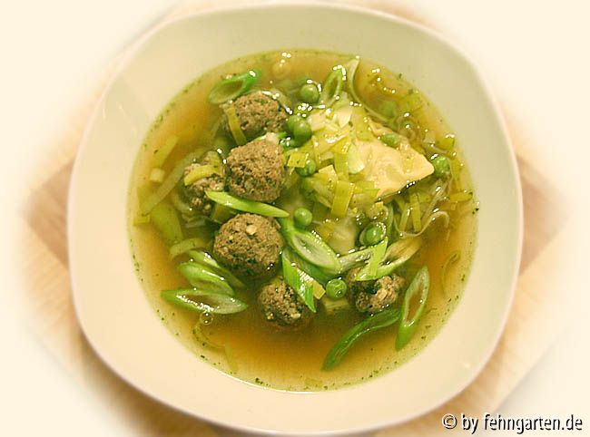 klare lauchsuppe