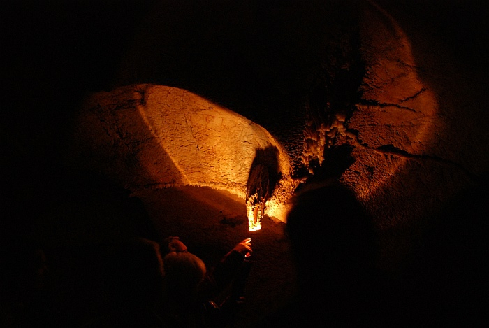 Höhle 10