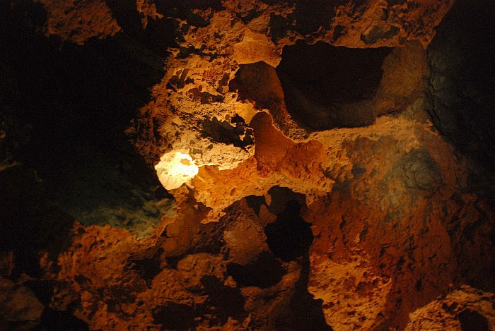 Höhle 03