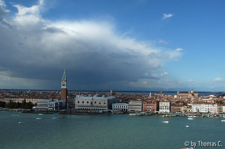 Venedig 2005 Piazza San Marco mit Gewitterwolke