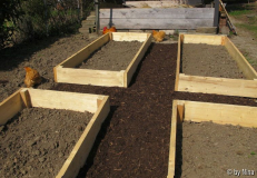 Neue Gemüsebeete von Süden
